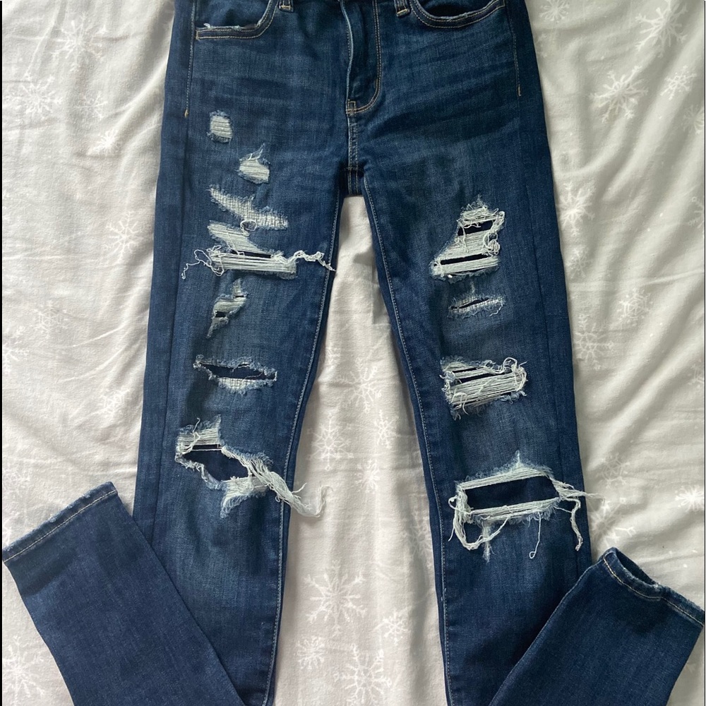 dark wash american eagle jeans